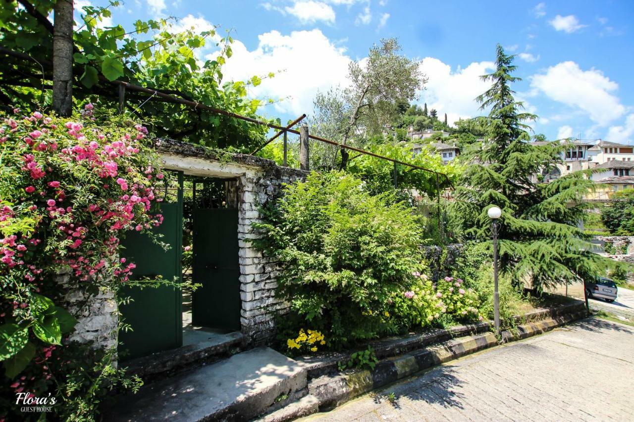 Flora'S Guesthouse 'The Fir Gate' จีโรคาสเตอร์ ภายนอก รูปภาพ