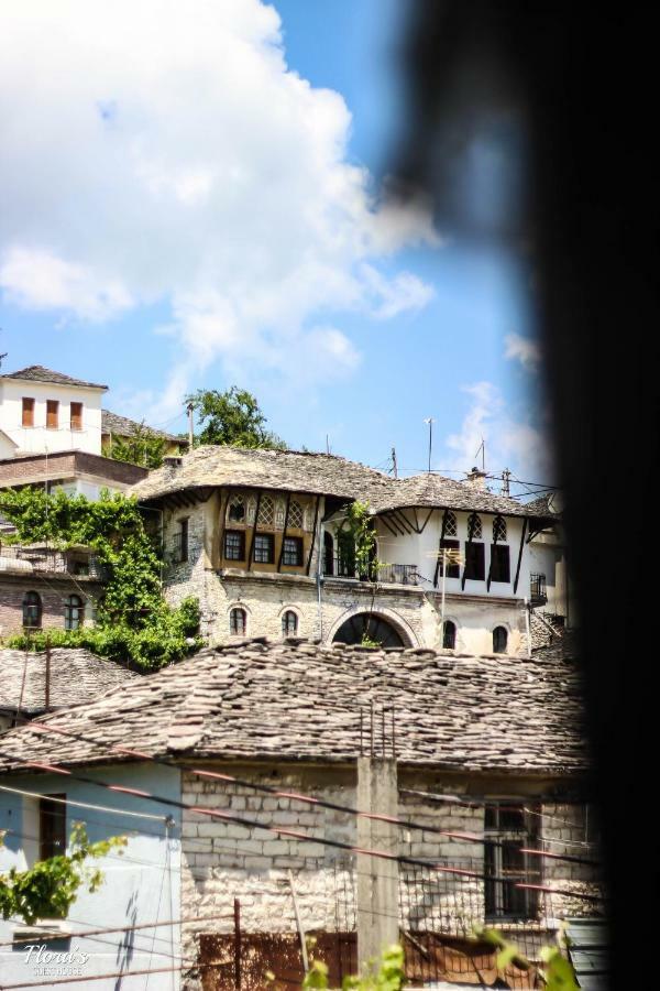 Flora'S Guesthouse 'The Fir Gate' จีโรคาสเตอร์ ภายนอก รูปภาพ